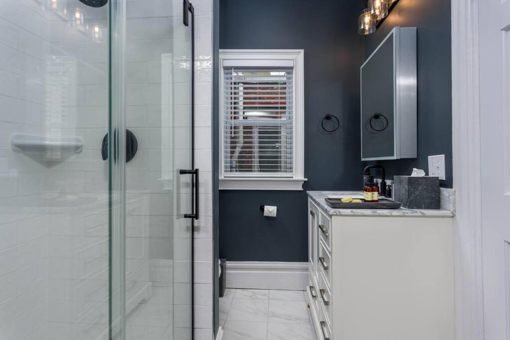 Flats On Front - Riverfront Gem Fast Wi-Fi 3F แฮร์ริสเบิร์ก ภายนอก รูปภาพ