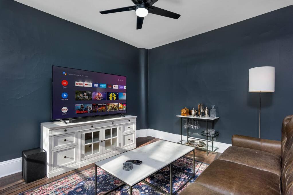 Flats On Front - Riverfront Gem Fast Wi-Fi 3F แฮร์ริสเบิร์ก ภายนอก รูปภาพ